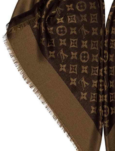 louis vuitton shawl price uk|louis vuitton monogram shawl.